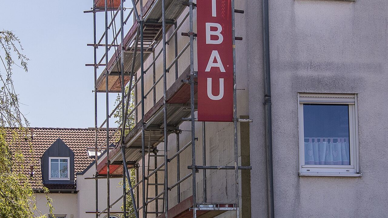 Cantiere di isolamento a cappotto